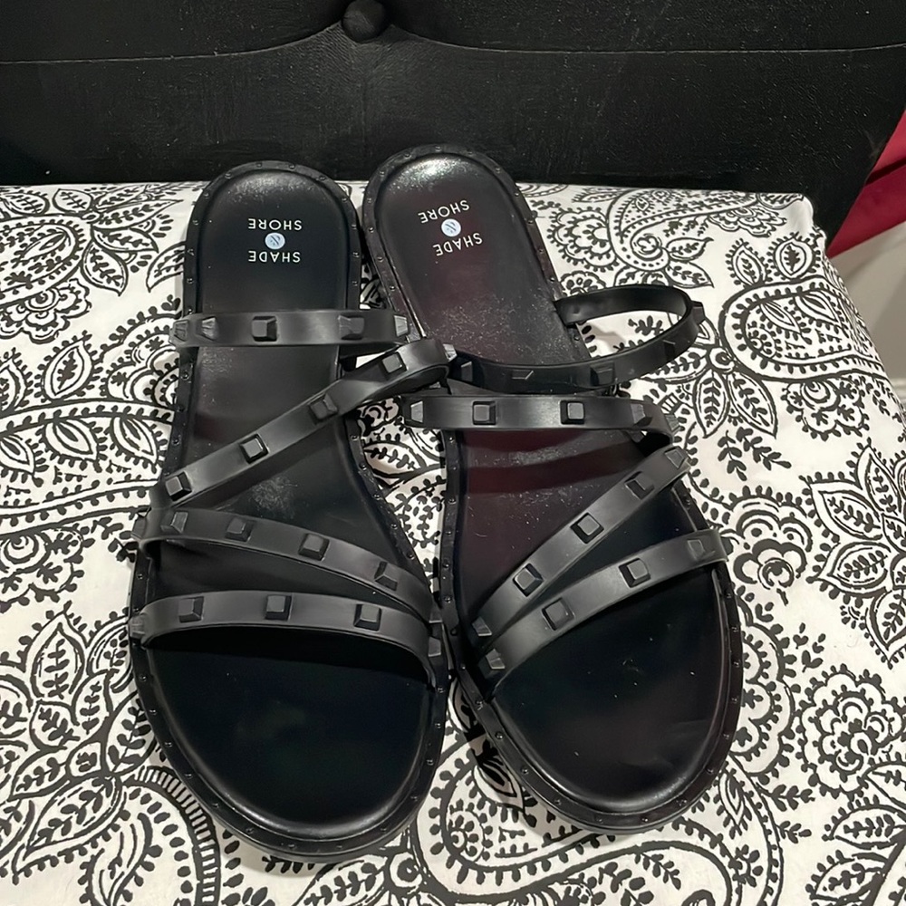 Women’s 11 Strapy Sandal